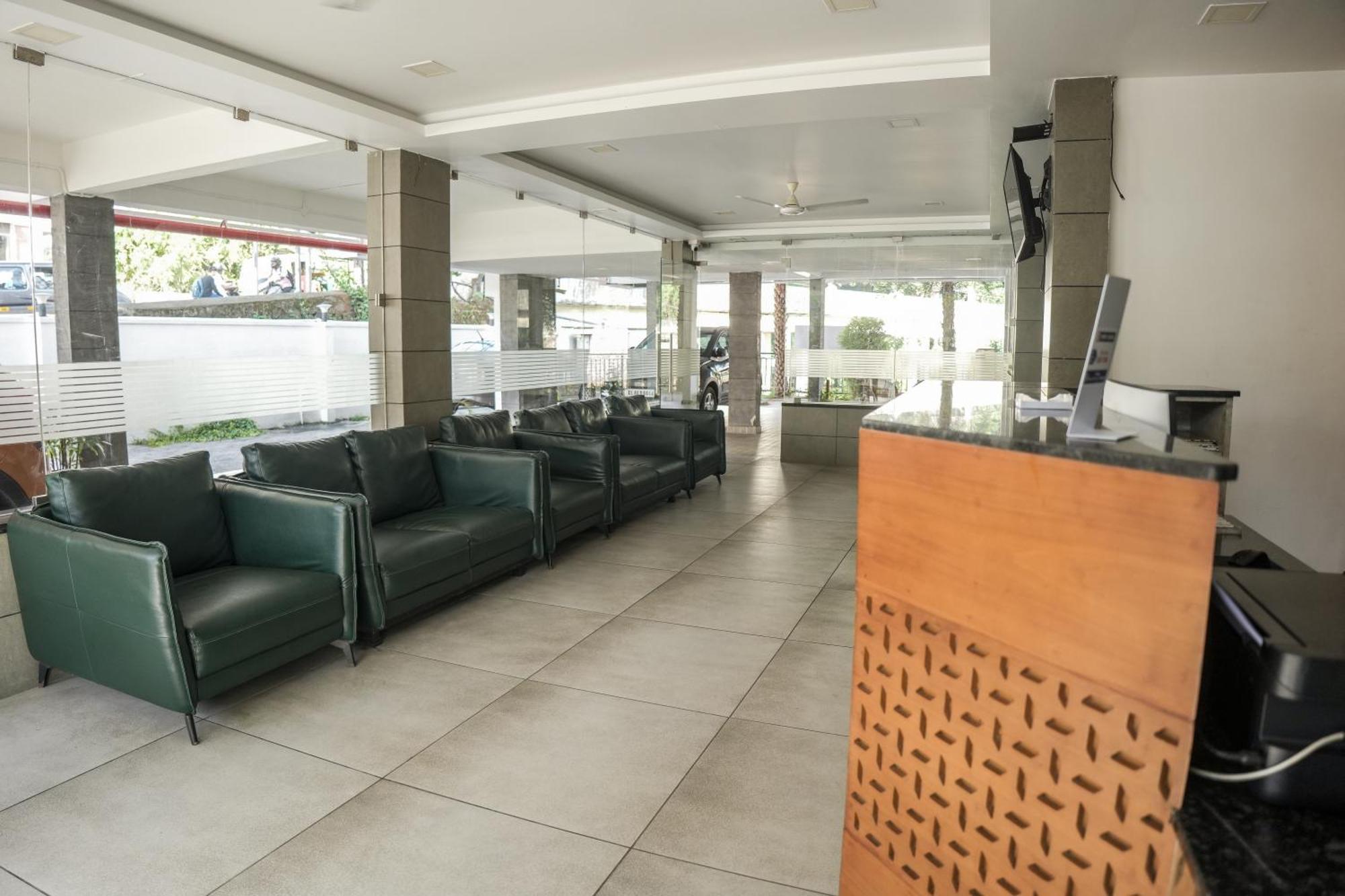 Hotel Lets Stay Kochi エクステリア 写真