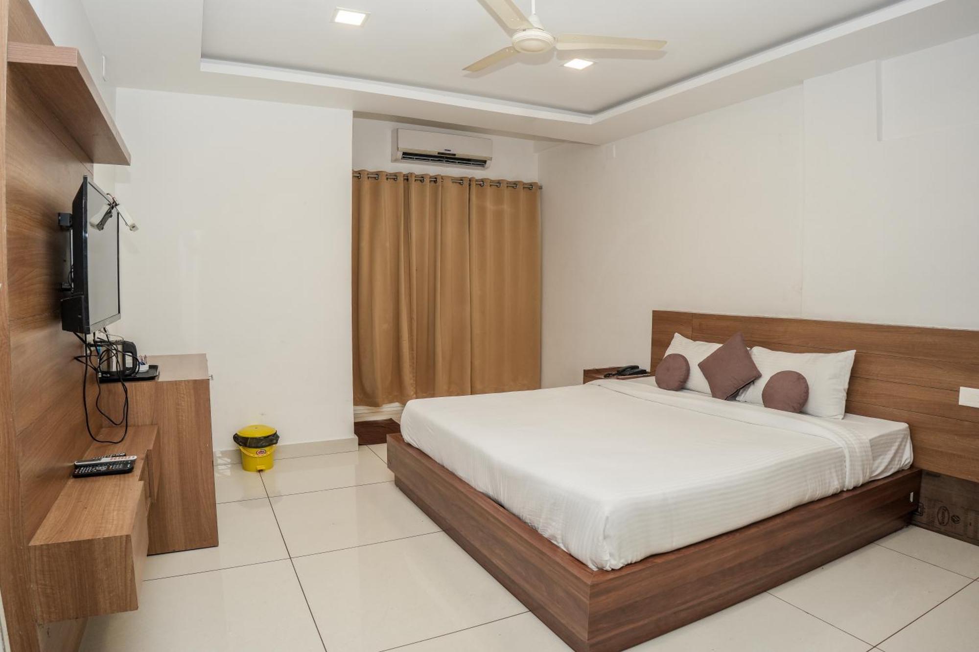 Hotel Lets Stay Kochi エクステリア 写真