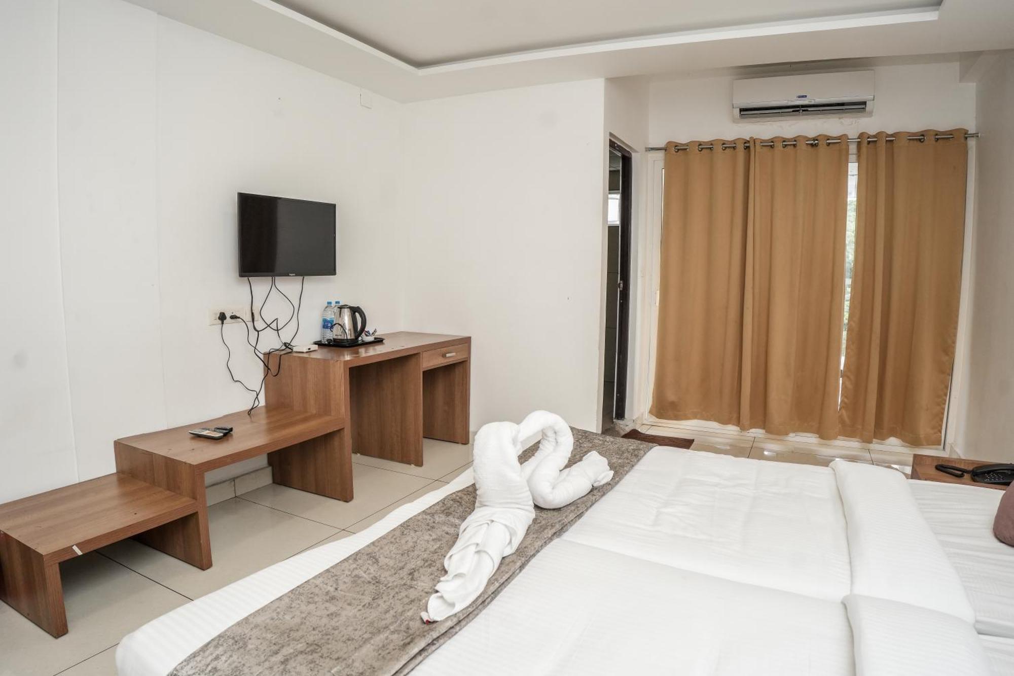 Hotel Lets Stay Kochi エクステリア 写真